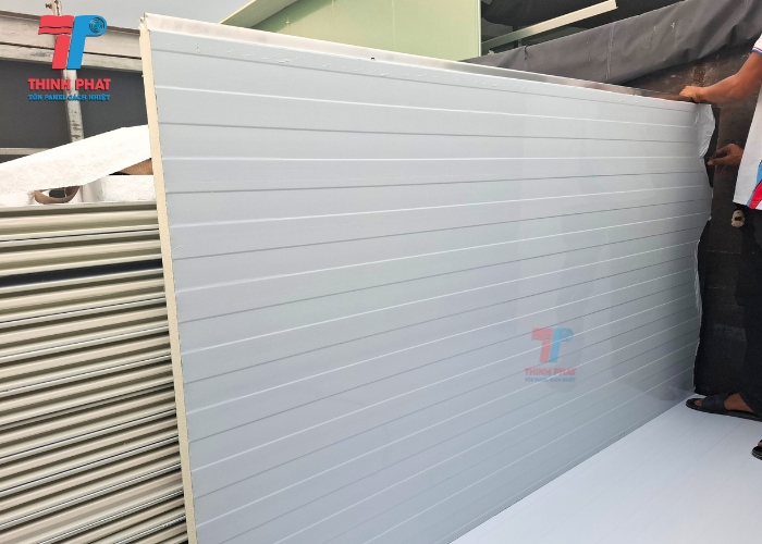 ưu điểm của tấm panel cách nhiệt pu