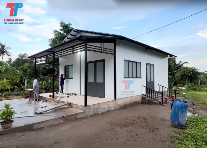 có nên làm nhà paenl không 1