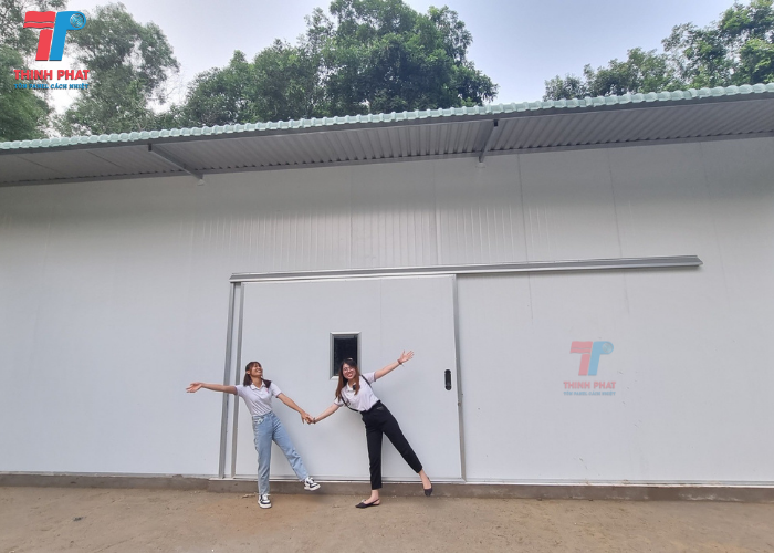 có nên làm nhà paenl không 2