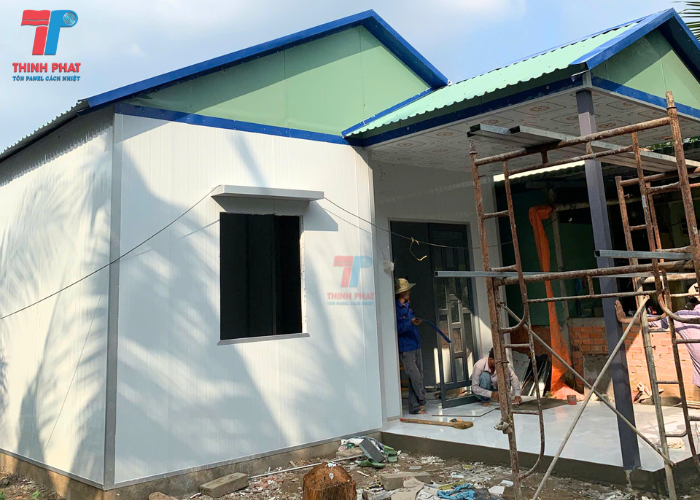 có nên làm nhà paenl không 6