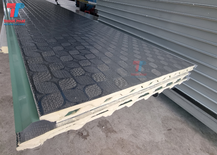 tôn pu giá bao nhiêu 5