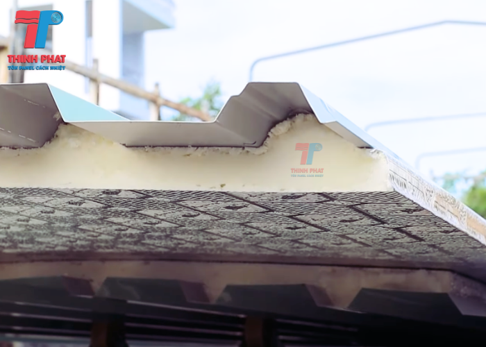 tôn PU lợp mái 4