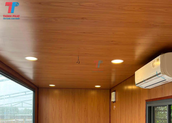 trần panel giả gỗ 1