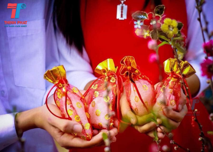 mùng 1 Tết nên làm gì 4