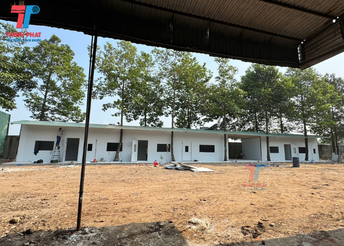 Nhà trọ bằng panel 1