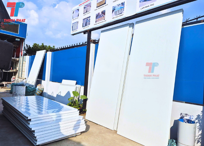 tấm panel EPS làm trần 1