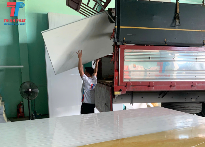 tấm panel EPS làm trần 5
