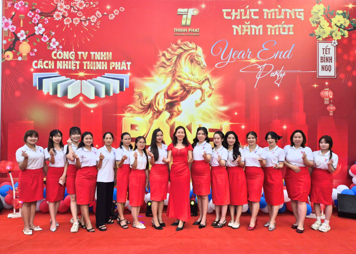 tiệc tất niên cuối năm 4