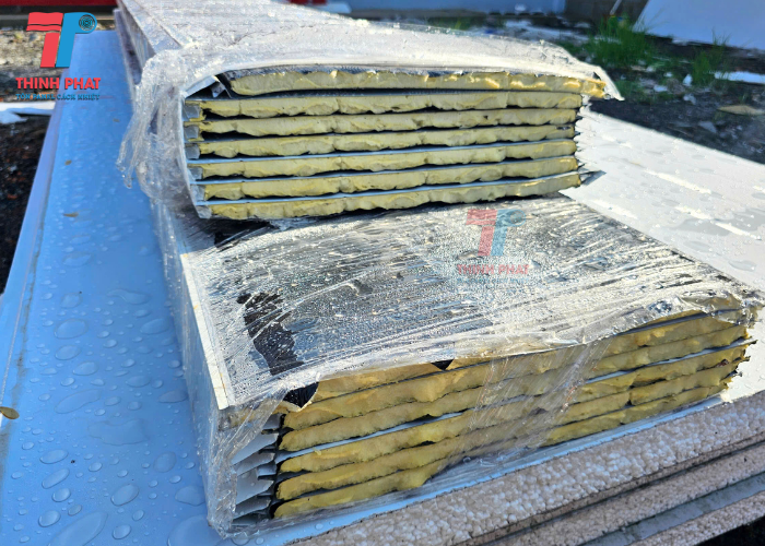 trần mát la phông PU 1