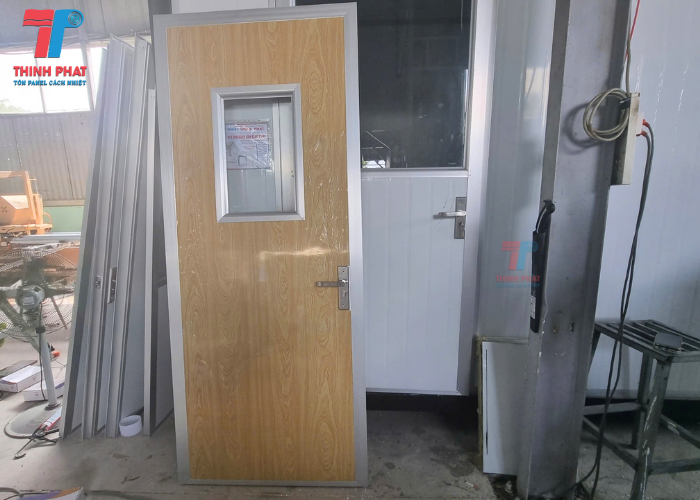 giá cửa panel 1 cánh 2