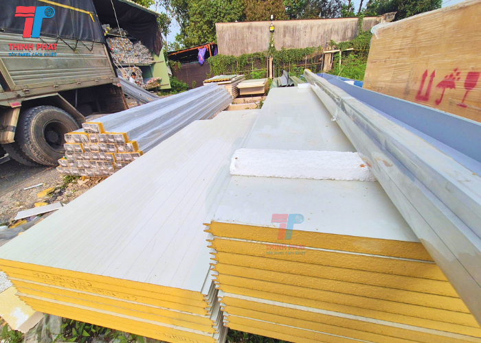 giá tấm cách nhiệt panel 3