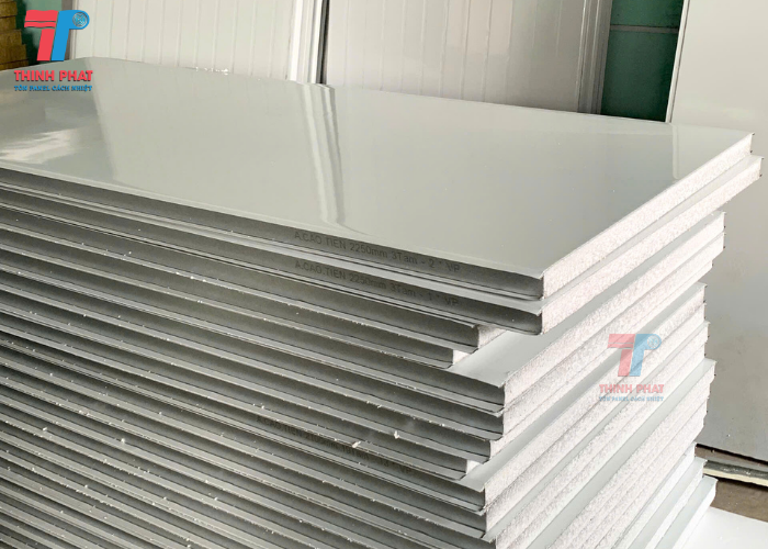 giá tấm panel EPS tháng 4 1