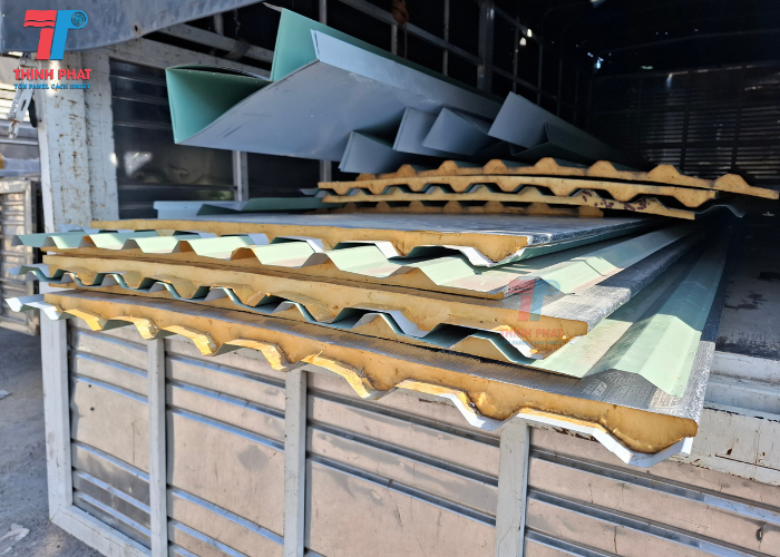 giá tôn PU tháng 4 3