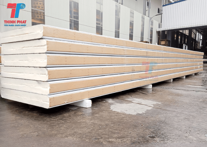 panel PU làm nhà xưởng 3