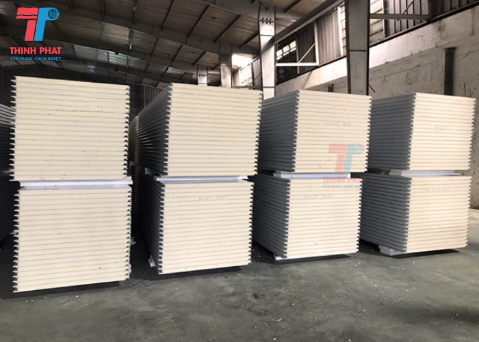panel PU làm nhà xưởng 4