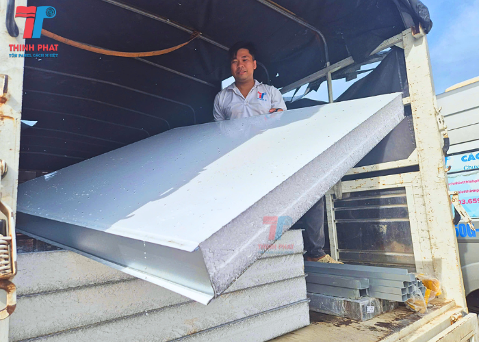 tấm panel EPS 100mm giá 6