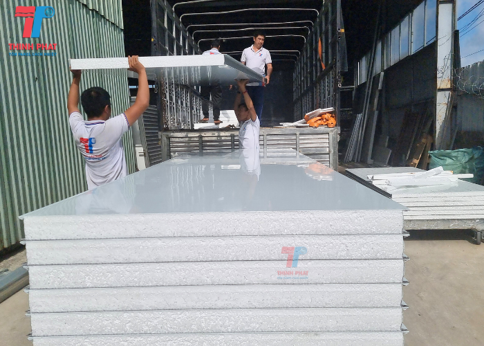 tấm panel EPS dày 50mm giá bao nhiêu 6