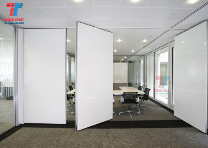 vách ngăn phòng 1