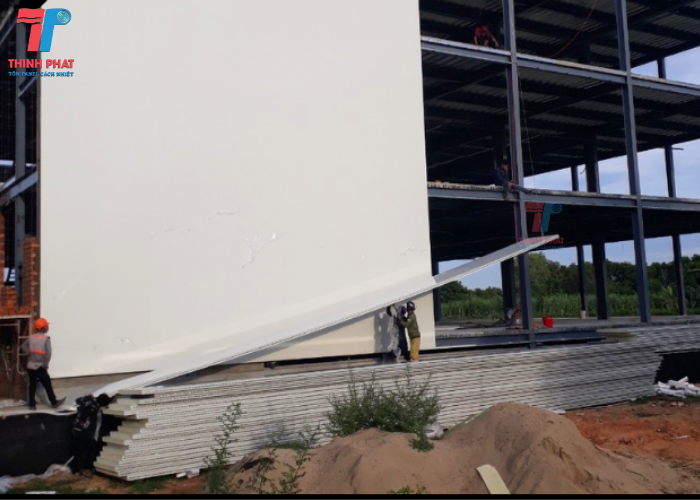 tấm panel nhà xưởng 1