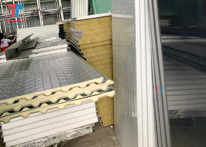 tôn chống nóng nhà xưởng 5