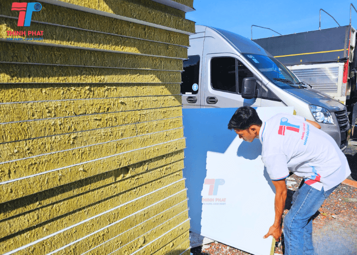 Vách ngăn panel Rockwool 3