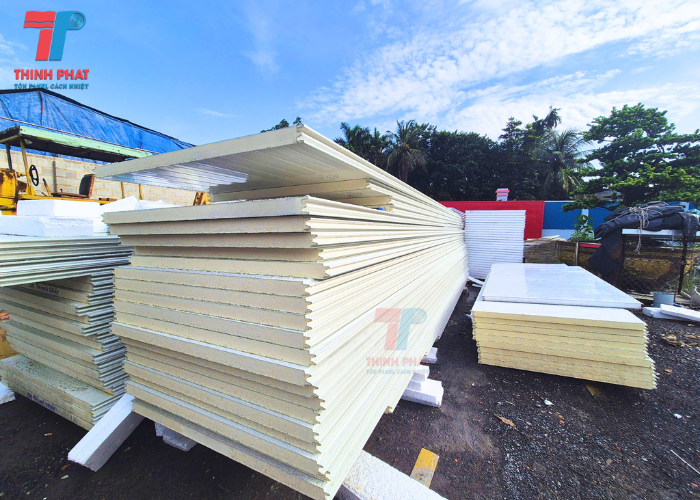 panel PU làm trần chống nóng