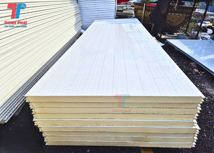 panel PU làm trần chống nóng