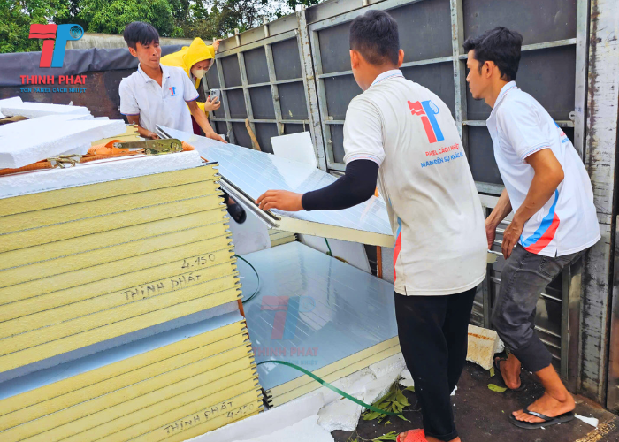 quy cách tấm panel PU