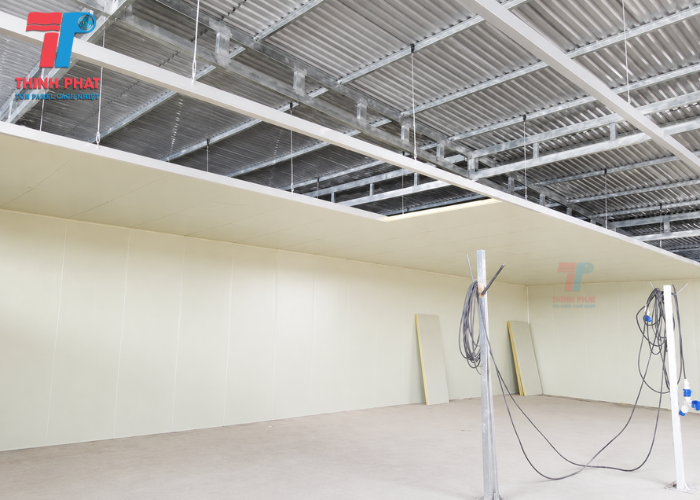 tấm tôn xốp panel làm vách và trần cho công trình lắp ghép