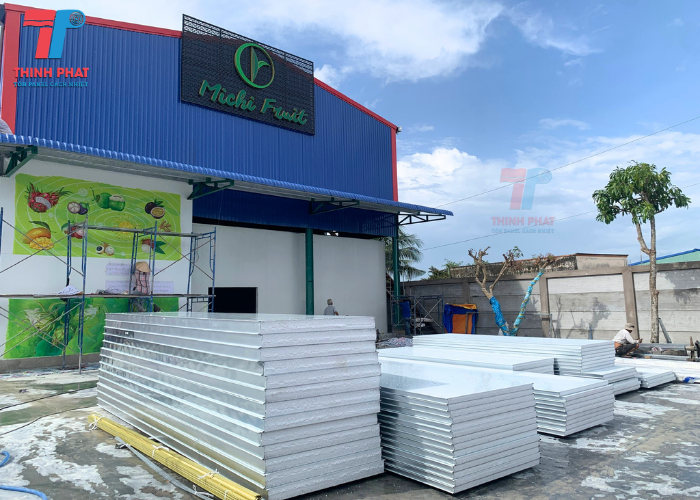 tấm vách ngăn panel tôn xốp EPS làm nhà xưởng