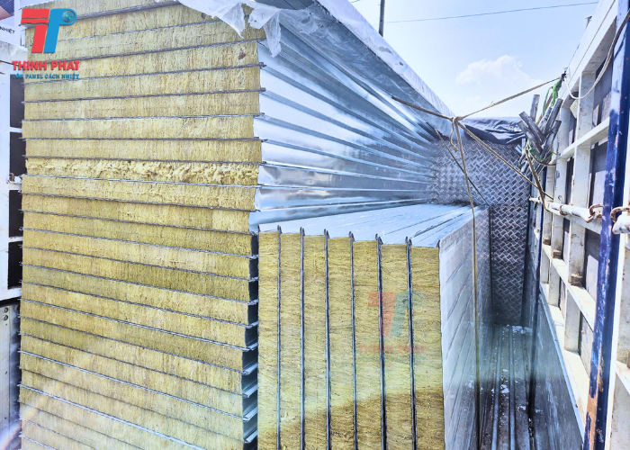 giá vách panel cách nhiệt Rockwool cách âm chống cháy