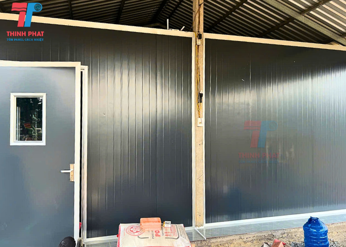 hệ vách và cửa panel eps màu xám lông chuột đồng bộ
