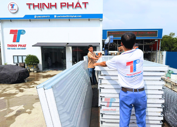 giao hàng tấm panel eps tại kho panel giá sỉ