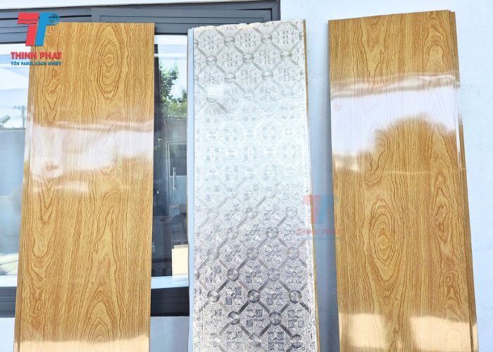 tấm trần laphong tôn giấy bạc