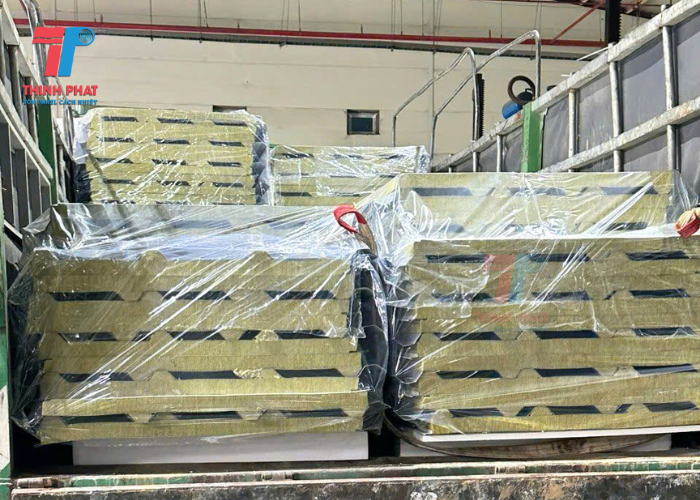 tôn chống nóng panel mái rockwool
