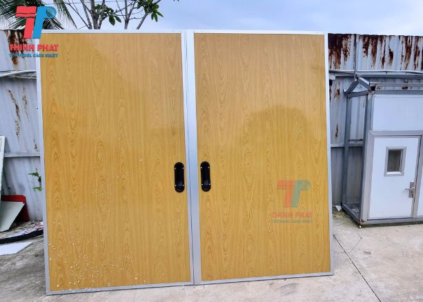 báo giá cửa trượt panel