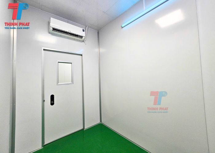 lắp đặt cửa phòng ngủ
