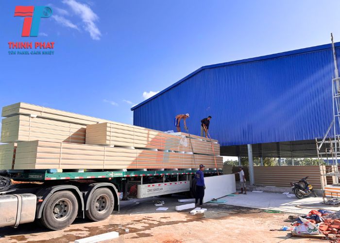 lưu ý chọn độ dày tấm pu panel