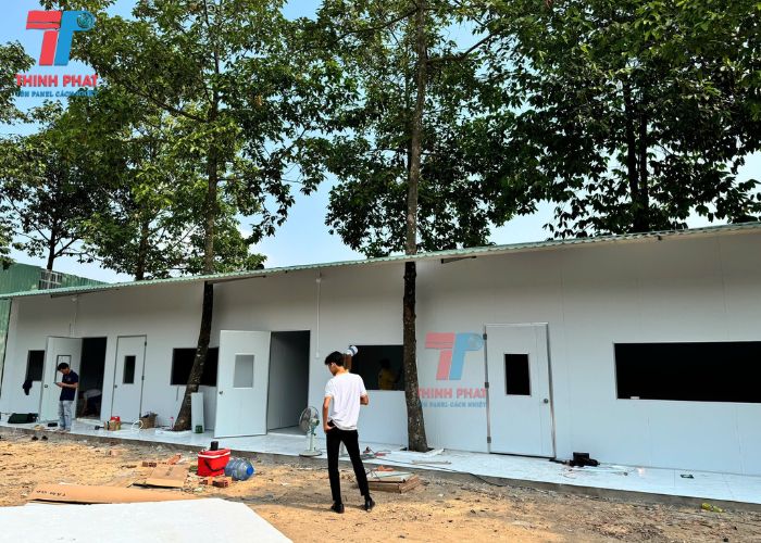 thi công nhà tạm công trường panel